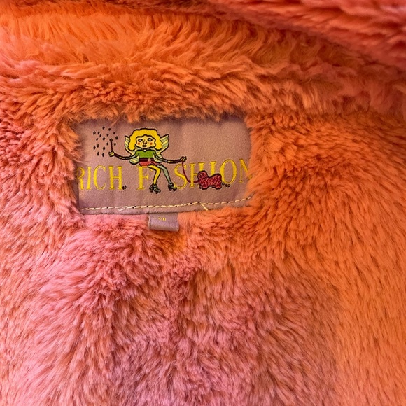 Y2k styled denim coat with pink fur lining - Picture 3 of 4
